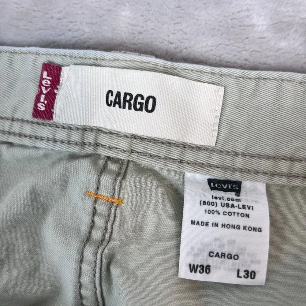 Vintage‎ Levis Cargo Pants Mens 36x30 Beige Baggy Utility Y2K Grunge Rugged READ